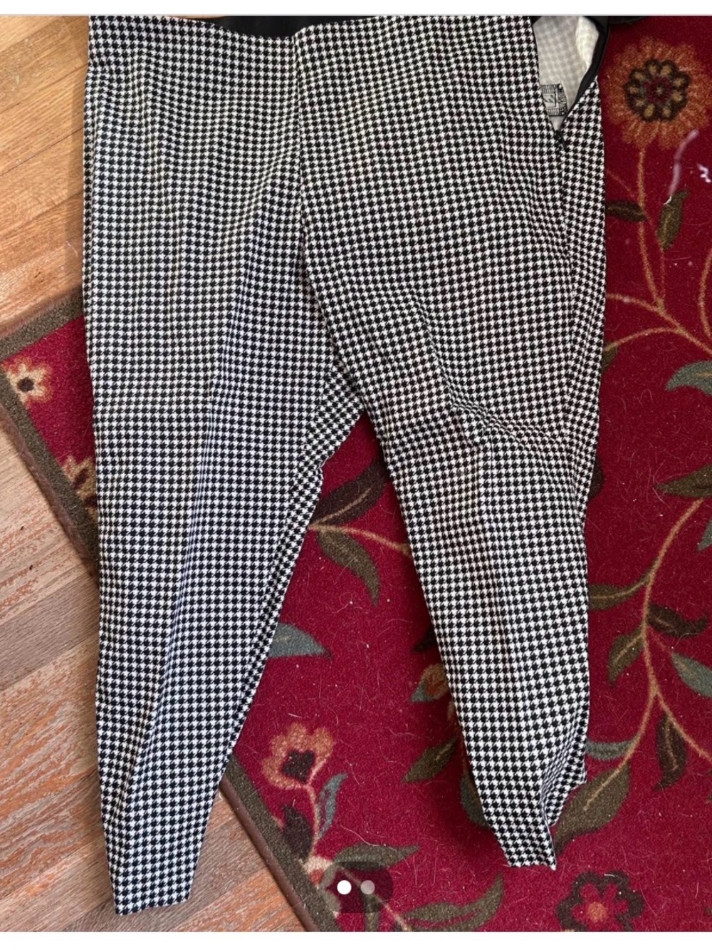 Women’s pixie Old Navy crop pants sz20 petite. Plus size
